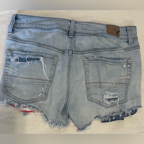 American Eagle Jean Shorts size 4 - Picture 2 of 4